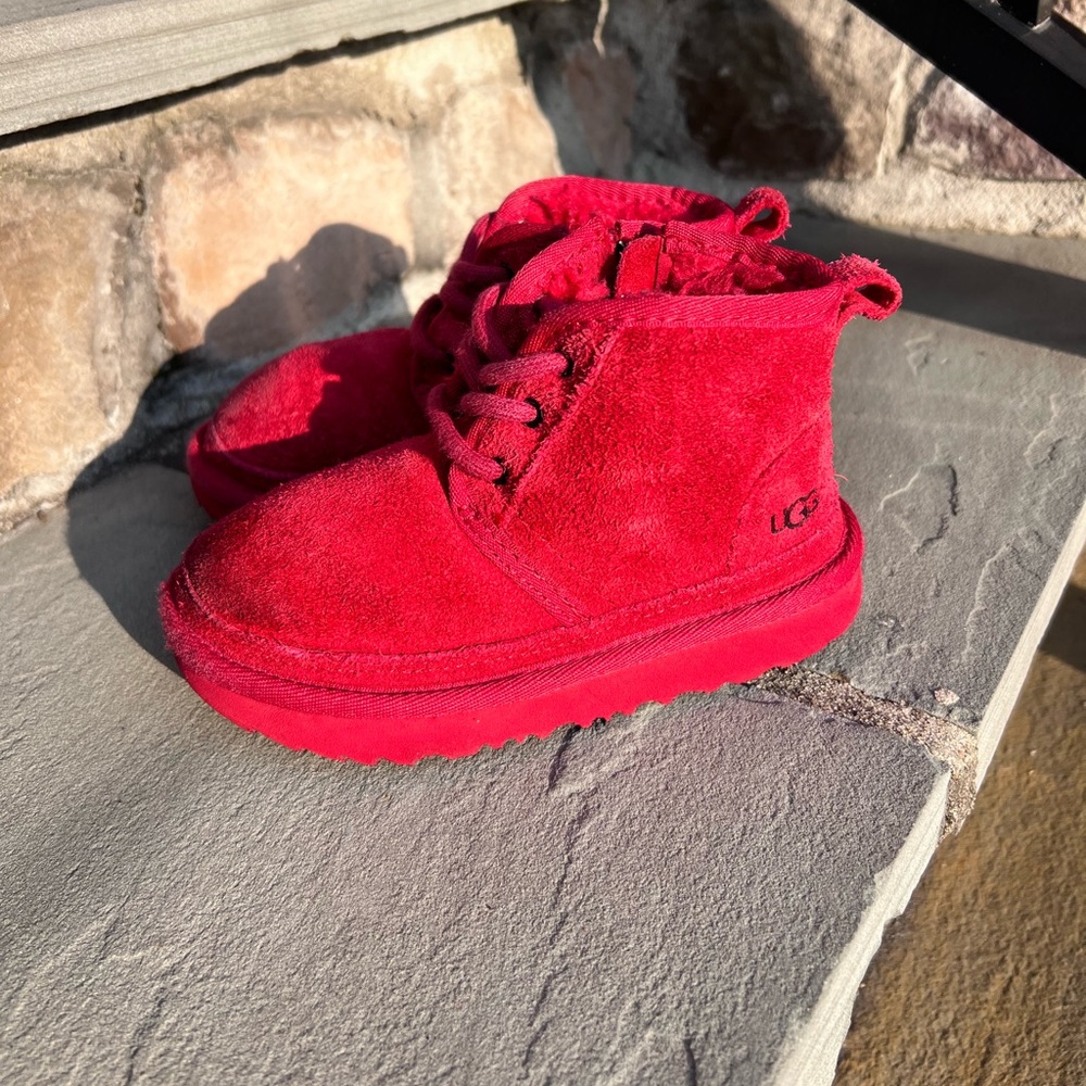 Uggs Toddlers' Neumel II Chukka size 10